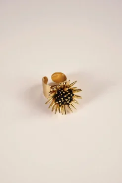 Anillo Dorado Ajustable Con Diseño De Girasol Negro