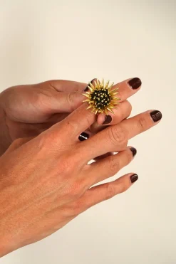 Anillo Dorado Ajustable Con Diseño De Girasol Negro