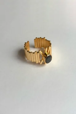 Anillo Dorado Ajustable Con Labradorita Grisácea