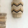 Aplique De Pared De Yute Y Algodón Con Detalles Negros Y Mostaza