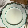 Bajoplato Blanco Con Borde Ondulado Verde