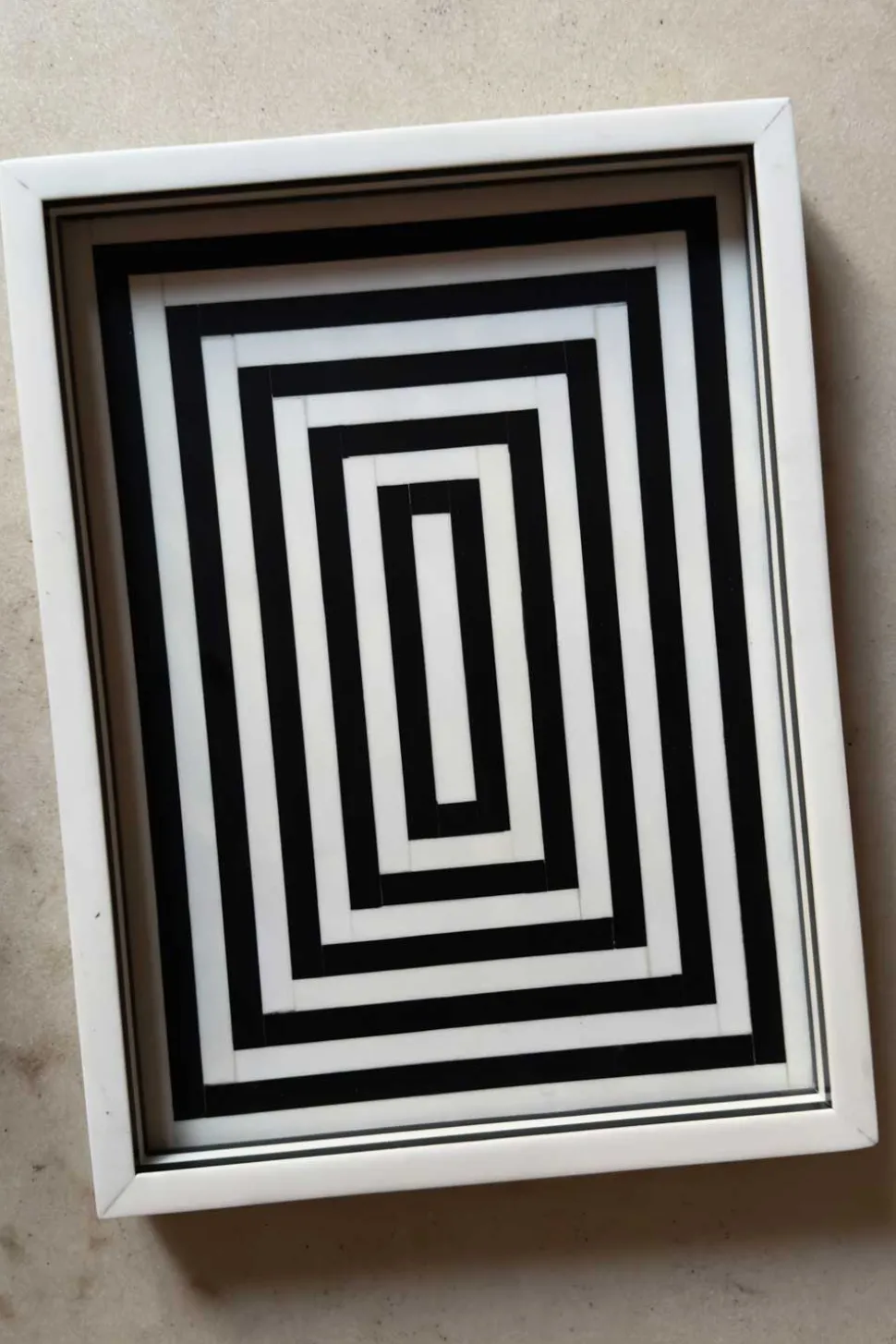 Bandeja De Resina Con Diseño De Rayas Blancas Y Negras