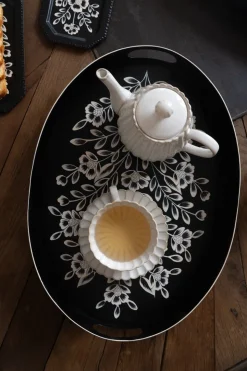 Bandeja Oval Negra Con Flores Blancas Pintadas