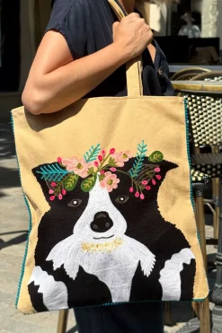 Bolsa Bordada A Mano Con Diseño De Perro Beige