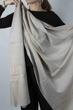 Bufanda Grande De Cashmere Lisa Con Bordado