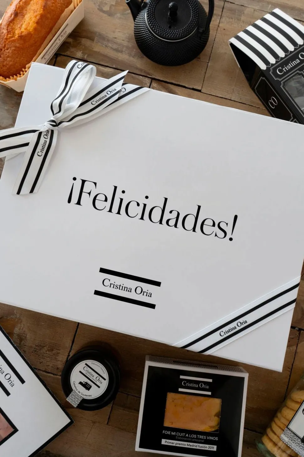 Caja Blanca Co Pequeña "Felicidades"