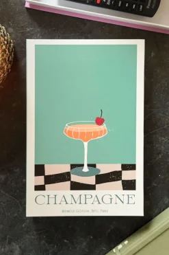 Caja Decorativa Con Diseño De Libro De Bebidas