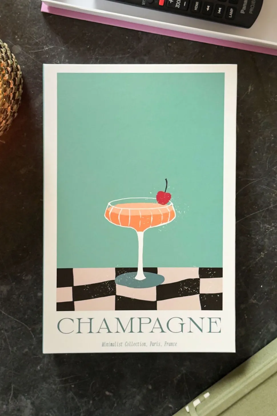 Caja Decorativa Con Diseño De Libro De Bebidas