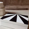 Caja Decorativa De Resina Con Diseño De Rayos Blancos Y Negros