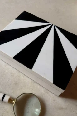 Caja Decorativa De Resina Con Diseño De Rayos Blancos Y Negros