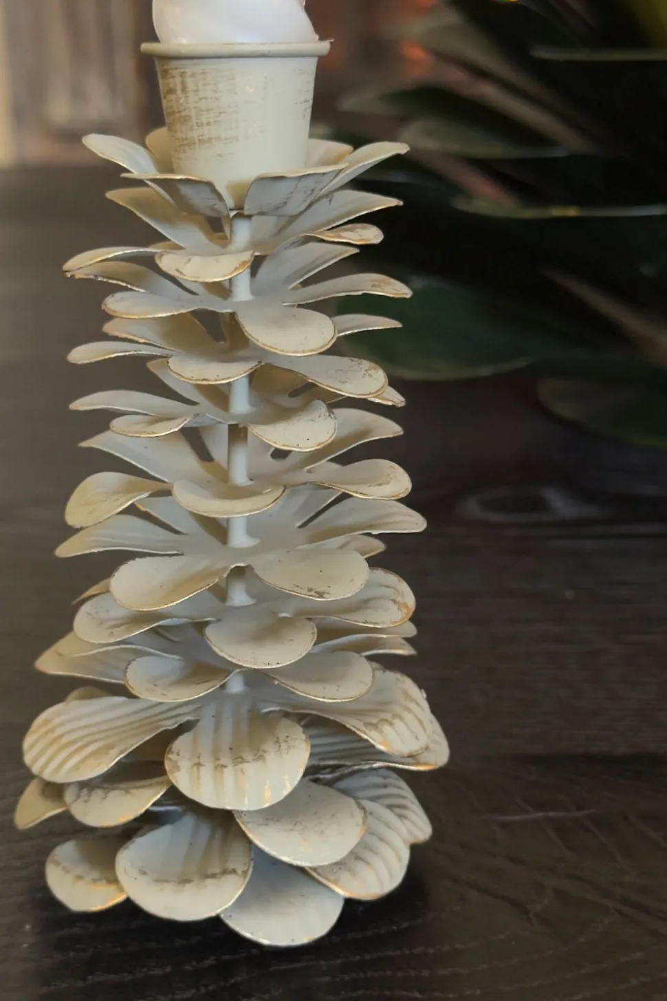 Candelabro De Hierro Con Diseño De Árbol Blanco Y Dorado Alto
