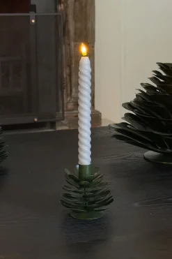 Candelabro De Hierro Con Diseño De Árbol Verde