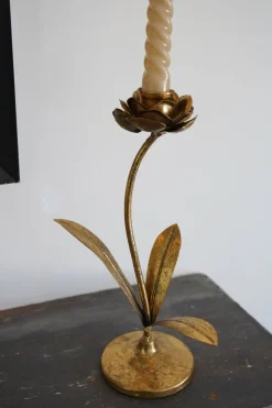 Candelabro De Metal Dorado Con Diseño De Flor Pequeño