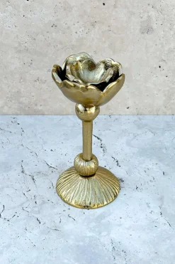 Candelabro Dorado De Aluminio Con Diseño De Flor