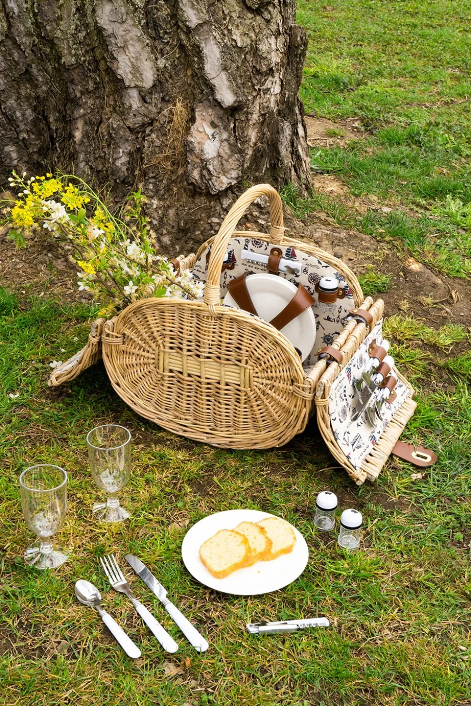 Cesta De Picnic Oval Estampado Marino Para 4 Personas