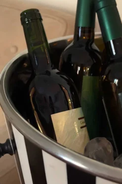 Champanera De Resina Con Diseño De Rayas Blancas Y Negras