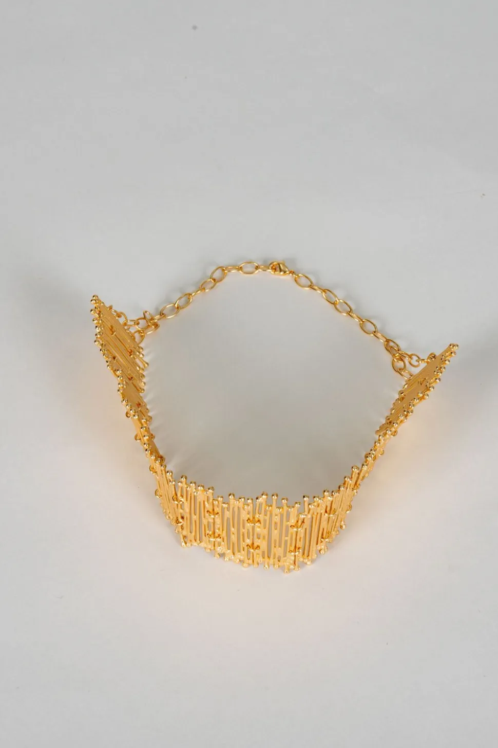 Choker Dorado Con Diseño Irregular