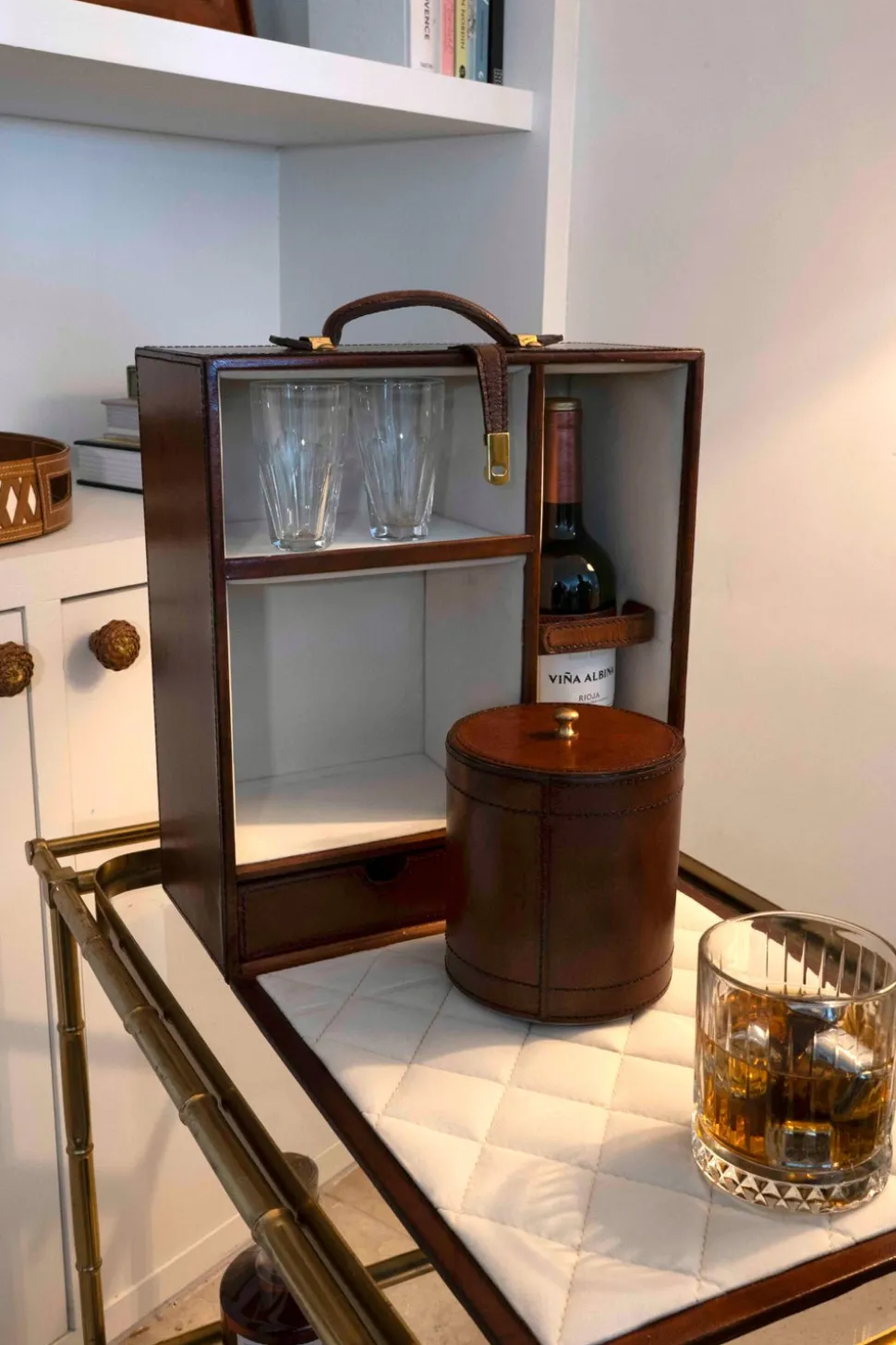 Cofre Mini Bar De Cuero Con Cubitera