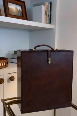 Cofre Mini Bar De Cuero Con Cubitera