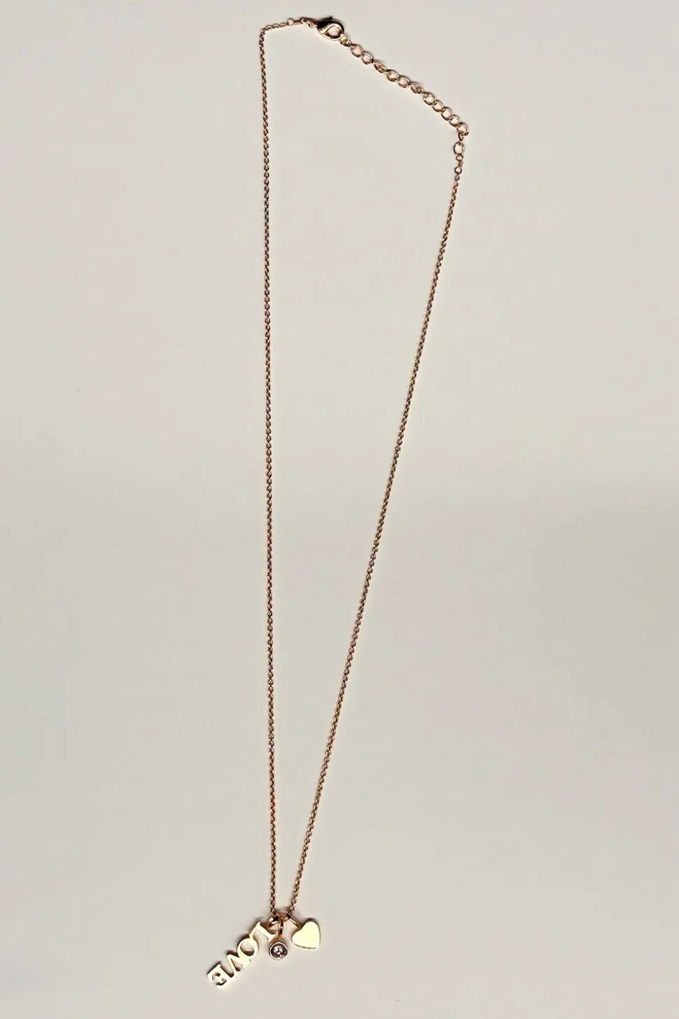 Collar Dorado Con Colgante Triple Love