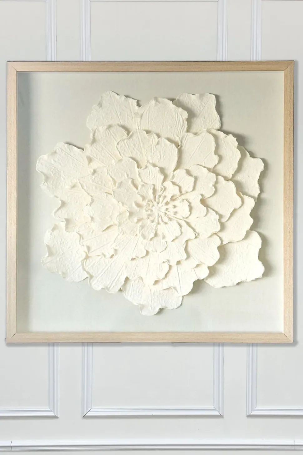 Cuadro De Cristal Con Flor En Papel Maché