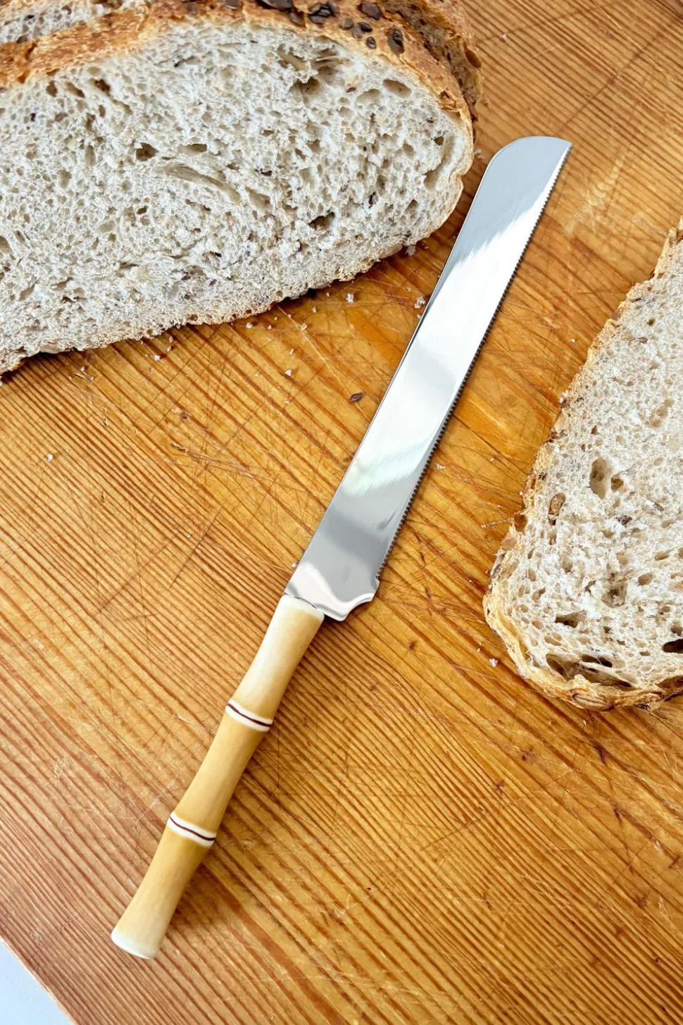 Cuchillo De Pan Diseño Bambú