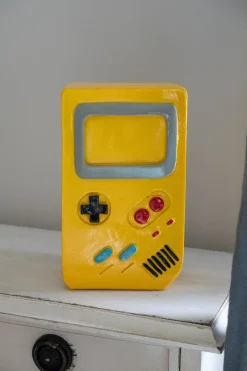 Hucha De Resina Con Diseño De Game Boy