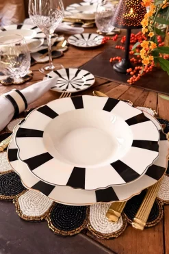 Individual Flor Blanco Y Negro Bordado Con Cuentas