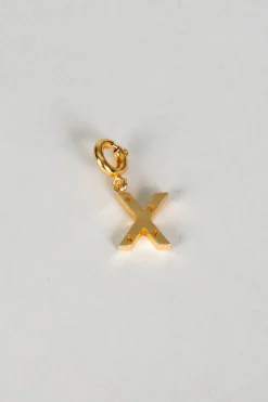 Iniciales Doradas Con Detalle De Estrellas