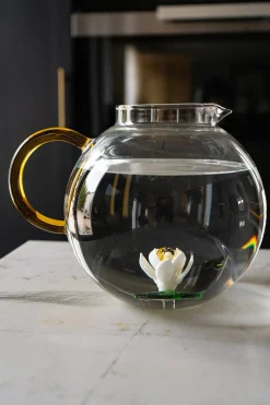 JARRA GLOBO DE VIDRIO SOPLADO CON FIGURA FLOR