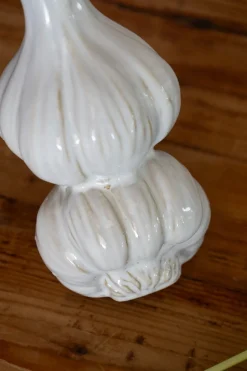 Jarrón Con Diseño De Ajos Blancos