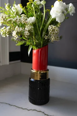 Jarrón con Forma De Pintalabios Rojo