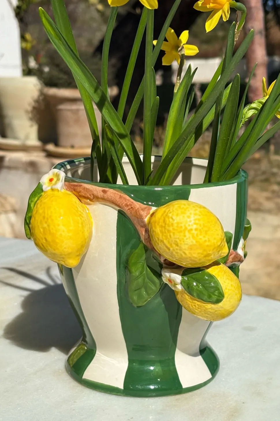 Jarrón Diseño Limones Y Fondo Rayas Verdes