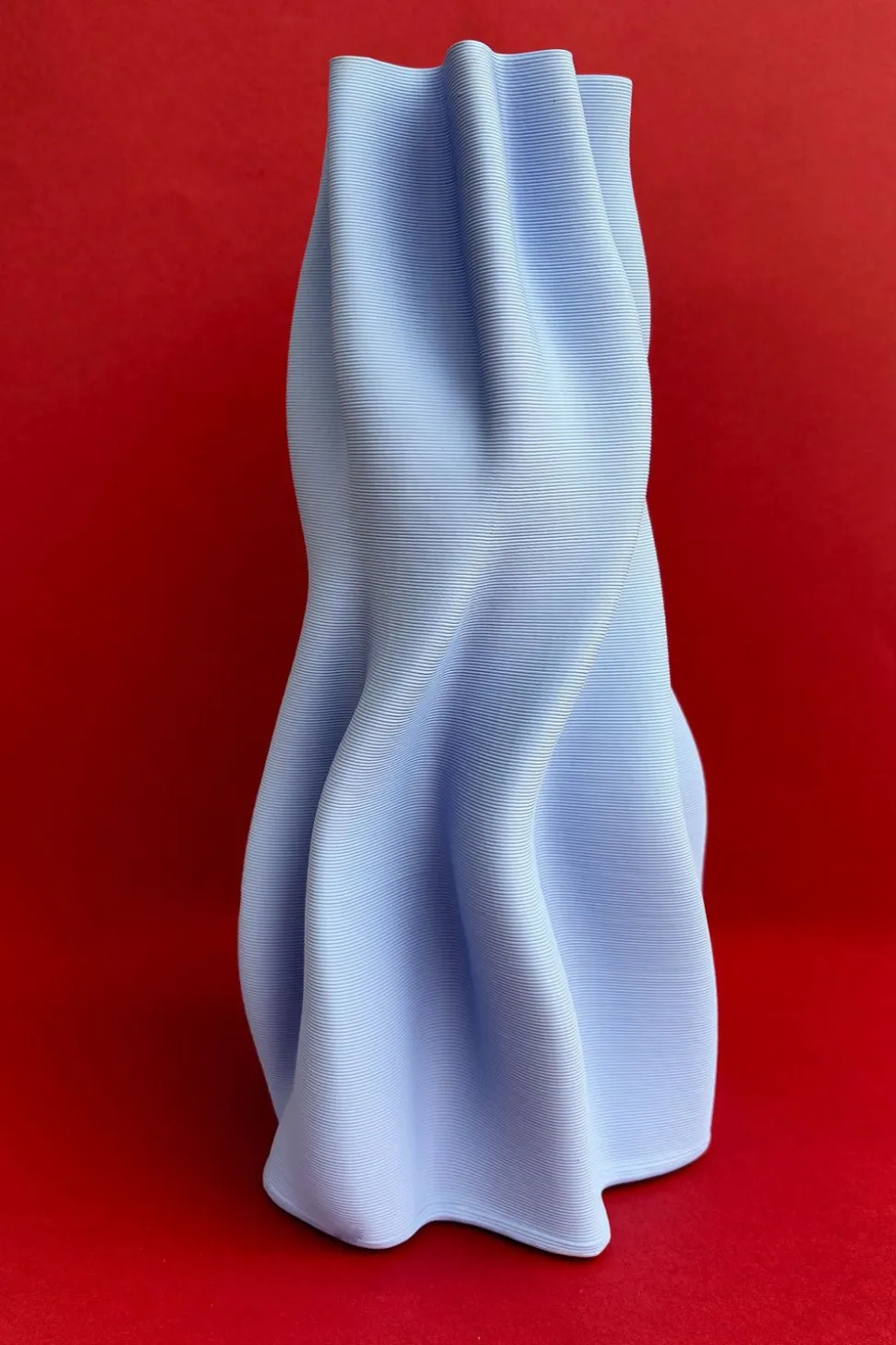 Jarrón Irregular Efecto 3D Azul