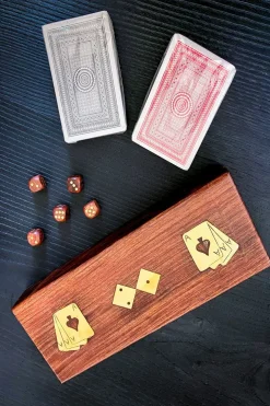 Juego De Cartas En Caja De Madera