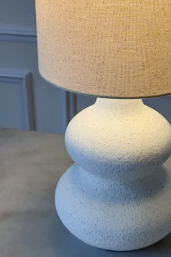 Lámpara De Mesa De Cerámica Crema Con Pantalla De Lino