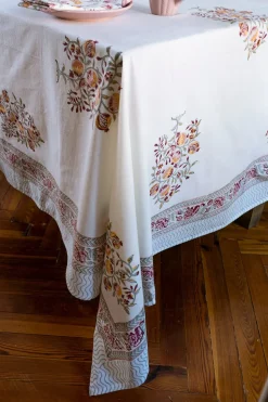 Mantel Lavanya