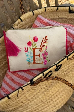 Neceser Con Inicial E Y Flores Bordadas