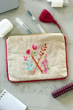 Neceser Con Inicial X Y Flores Bordadas