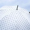 Paraguas Con Diseño De Puntos Blancos Y Negros