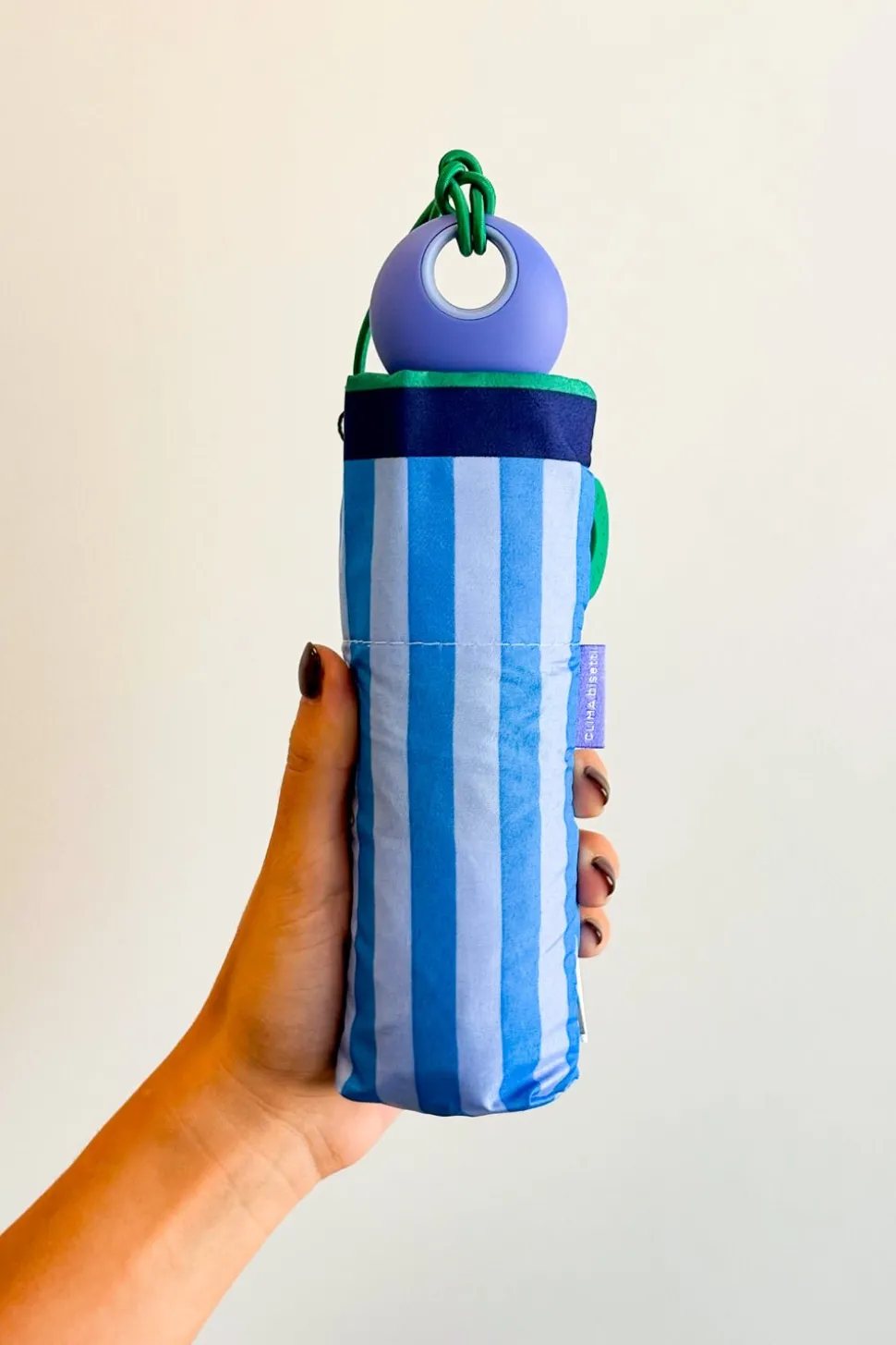 Paraguas Plegable Con Diseño De Rayas De Colores
