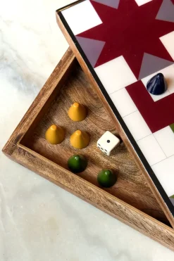 Parchís De Resina Con Efecto Laqueado