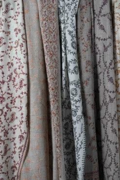 Pashmina Entera Bordada A Mano