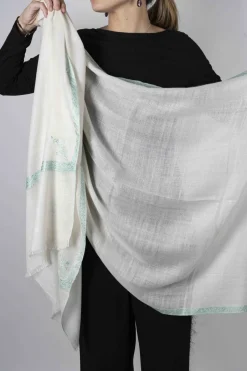 Pashmina Lisa Con Bordado