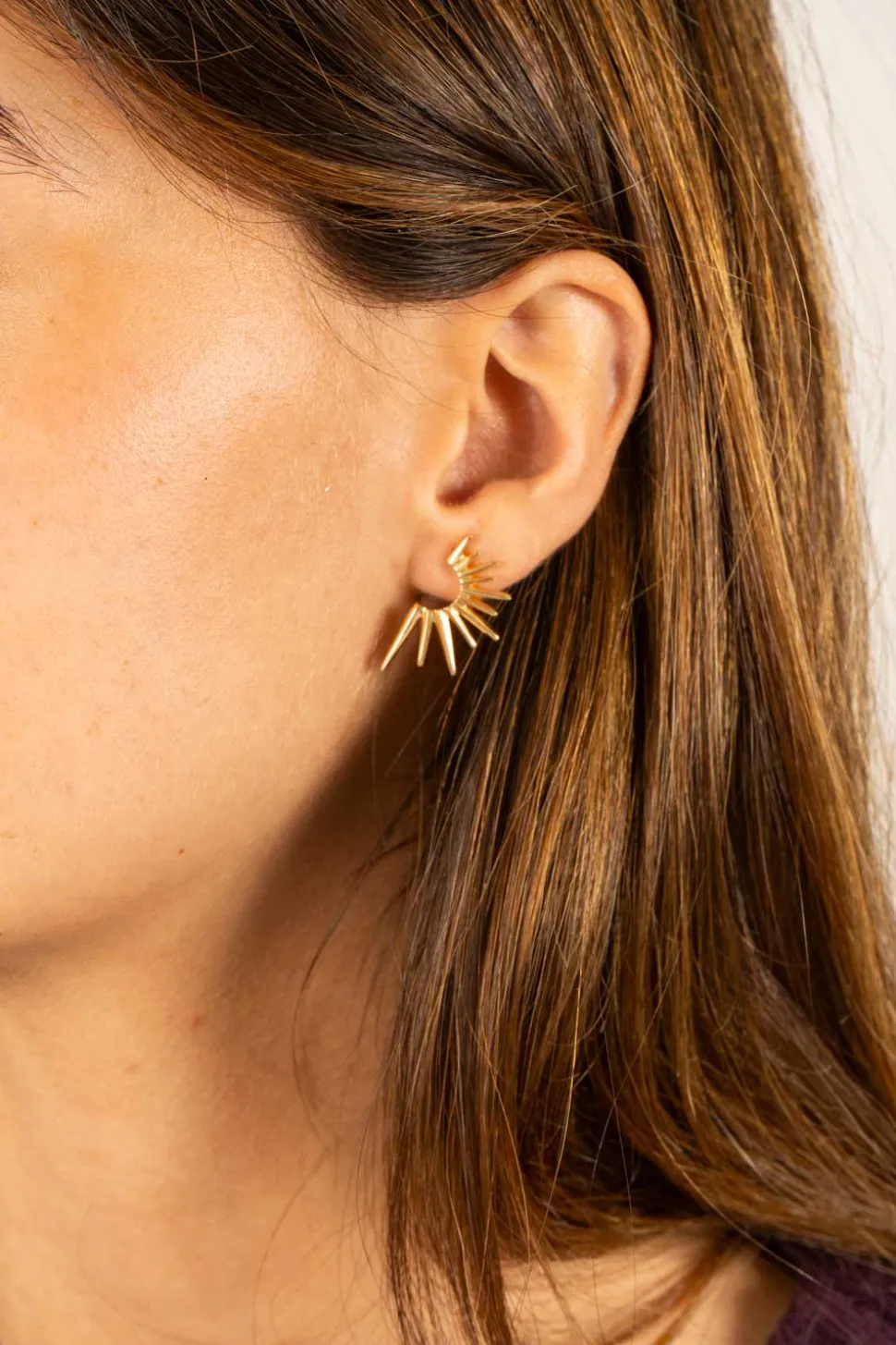 Pendientes Dorados Con Diseño De Soles