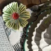 Plato Con Diseño De Flor Verde Pequeño