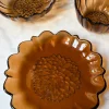 Plato De Postre De Cristal Con Diseño De Flor Irregular Ámbar