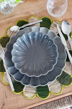 Plato Hondo De Cerámica Flor Gris