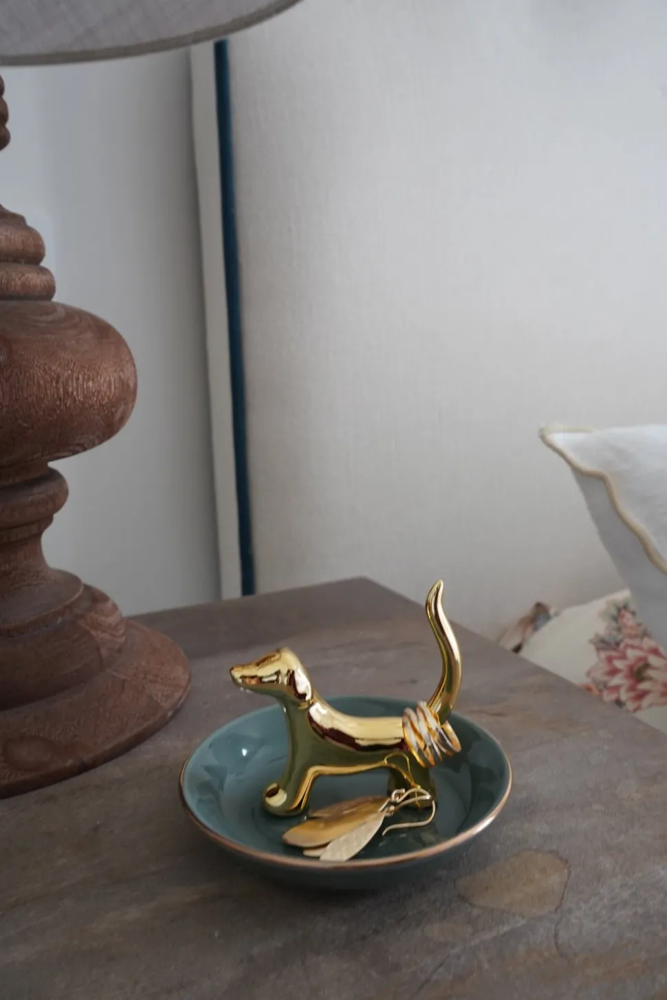 Porta Anillos Perro Dorado