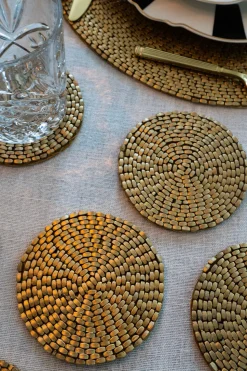Posavasos Dorado Bordado Con Hilo